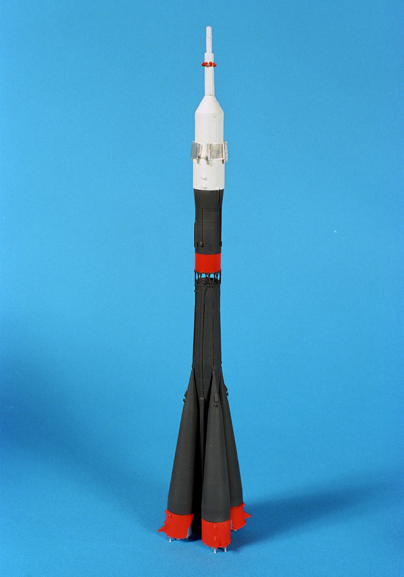 1/144 Soyuz Launch Vehicle — RealSpace Models
